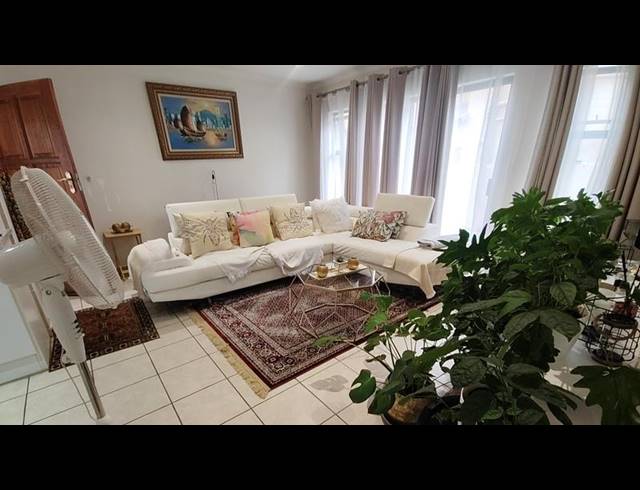 2 BEDROOM TOWNHOUSE FOR SALE IN CHRISTIAANVILLE AH